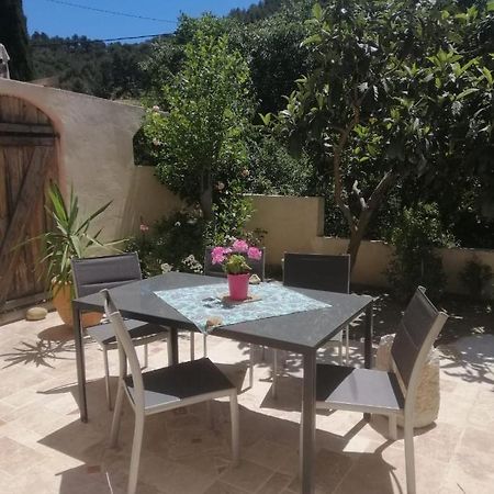 Maison provençale - 2 chambres - 2,5km de la plage Cassis Extérieur photo
